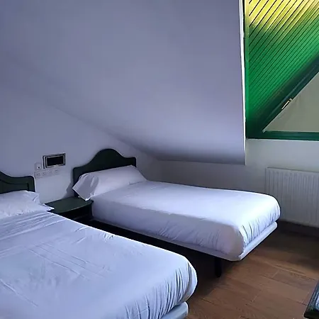 Hotel Holacamp Sabiñánigo