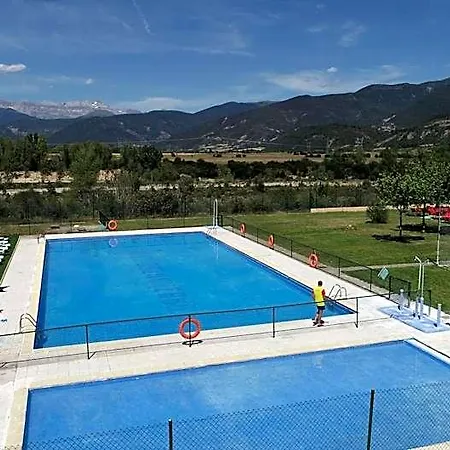 Holacamp Hotel