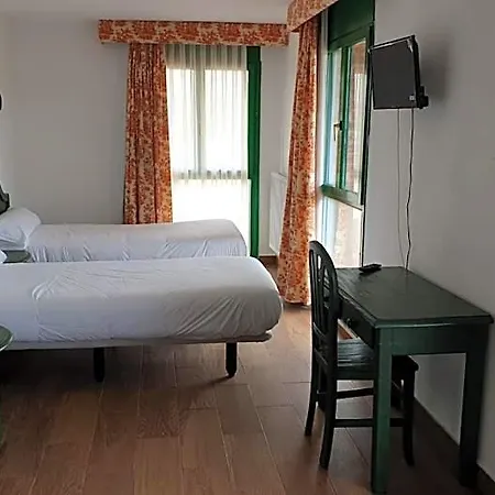 Hotel Holacamp Sabiñánigo