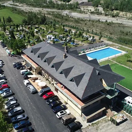 Holacamp Hotel