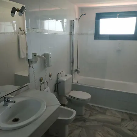 Hotel Holacamp 2*